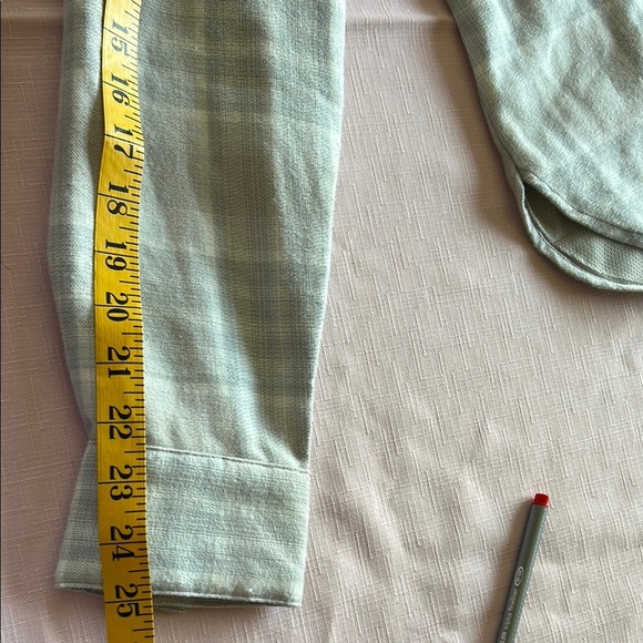 Columbia Women's Plaid Button Down Shirt - Gray - Picture 14 of 14